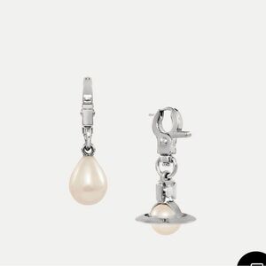 Vivienne Westwood Claude Earrings brand new – never worn